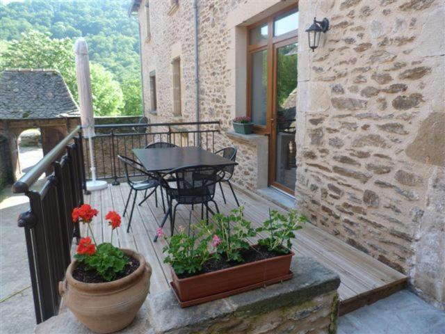 Gite Oustal Belcastel  Exterior foto